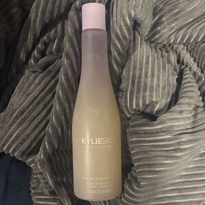 Kylie Skin Lavender Bubble Bath